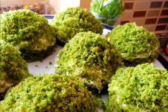 Ispanaklı Mini Köstebek Pasta Tarifi