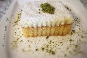 Tam Kıvamında Kremalı Revani Tatlısı