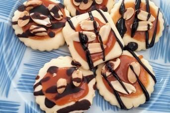 Fıstıklı Karamelli Kurabiye (1 Tane Asla Yetmez)