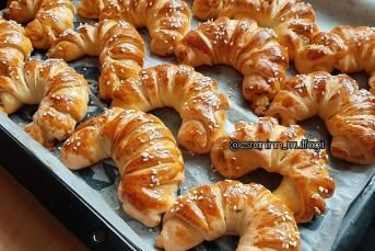 Nefis Peynirli Şerit Poğaça