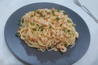 Enfes Soslu Karidesli Makarna