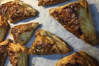 Sosisli Milföy Börek Tarifi, Nasıl Yapılır