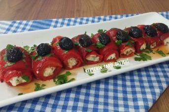Kahvaltıya Peynirli Közlenmiş Kırmızı Biber Sarması