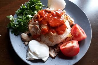 Pilav Üstü Soslu Tavuk Döner Tarifi