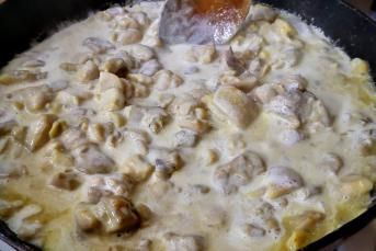 Kremalı Mantarlı Tavuk Nasıl Yapılır