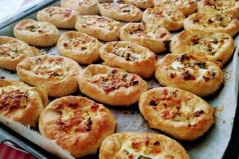 Peynirli Sandal Böreği Tarifi