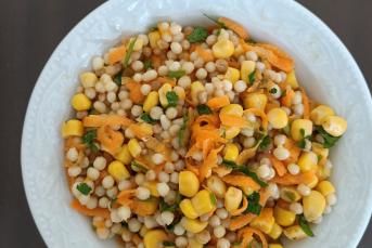 Mısırlı Havuçlu Kuskus Salatası