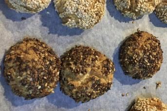 Mahlepli Susamlı Tuzlu Kurabiye Tarifi