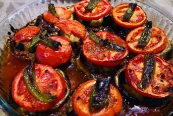 Kıymalı Patlıcan Kule Nasıl Yapılır