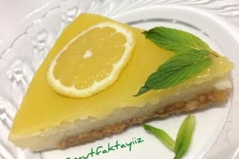 Limon Soslu İrmik Tatlısı