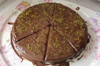 Tencerede Fırınsız 4 Malzemeli Bisküvili Kek