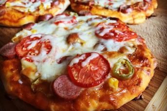 Mozzarella Peynirli Pizza