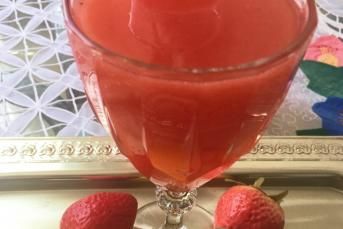 Çilekli Limonata Tarifi