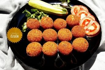 Ekmekli Kabak Köftesi