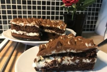 Kolay Tiramisu Tarifi (Bu Lezzet Kaçmaz)