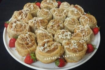 Tahinli Cevizli Milföy Çörekleri