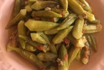 Kıymalı Bol Ekşili Bamya Yemeği