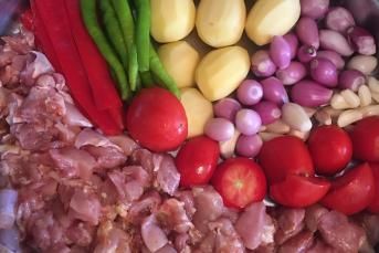 Tavuklu Eli Böğründe (Kahramanmaraş)