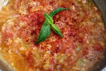 Soğanlı Menemen Tarifi