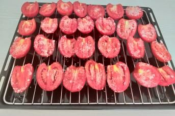 Güneşte Domates Kurutma (Kışlık Kuru Domates)