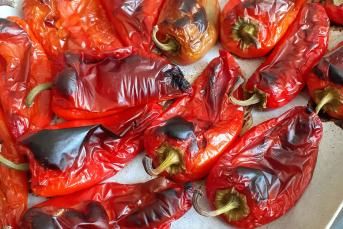 Fırında Kapya Biber Közlemesi