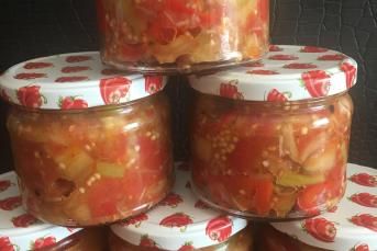 Patlıcan Sosu Konservesi