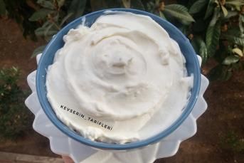 Evde Süzme Yoğurt Nasıl Yapılır