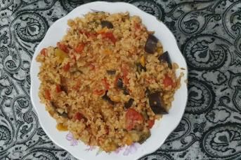 Sebzeli Bulgur Pilavı