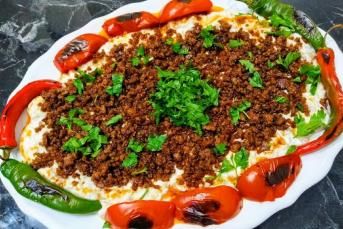 Ali Nazik Kebabı (Kıymalı) Tarifi