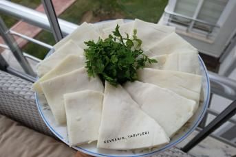 Ev Yapımı Köy Peyniri Tarifi