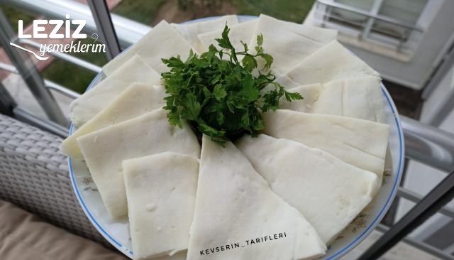 Ev Yapımı Köy Peyniri Tarifi - Leziz Yemeklerim-image