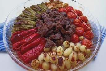 Eli Böğründe (Yanyana) Tarifi