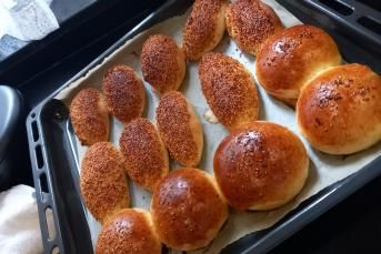 Salamlı Sucuklu Kaşarlı Simit Poğaca