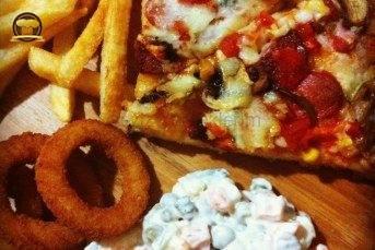 Karışık Pizza (Mayalı Hamur)