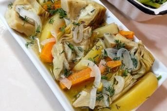 Zeytinyağlı Enginar Yemeği Nasıl Yapılır