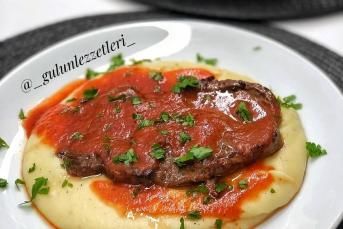 Patates Püre Eşliginde Soslu Antrikot