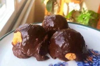 Çikolata Soslu Elma Topları