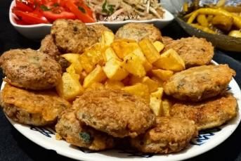 Kıymalı Pirinç Pilavlı Köfte