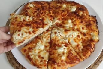 Kahvaltılık Peynirli Pide (Videolu)