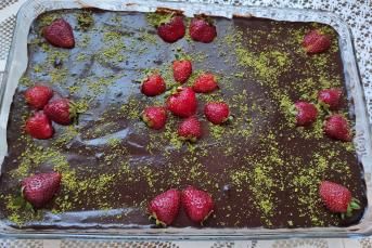 Kedidilli  Çikolatalı Pasta (Çok Lezzetli)