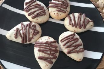 Kıyır Kıyır Susamlı Cevizli Kurabiye