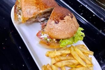 Ev Yapımı Nefis Hamburger Tarifi