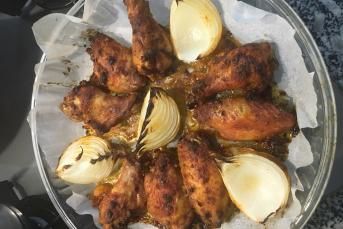 Fırında Nar Gibi Kızarmış Tavuk Kanat