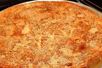 Çıtır Çıtır Kat Kat Tepside Katmer Börek