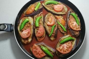 Tencerede Karnıyarık Tarifi