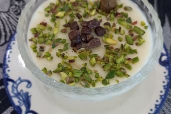 Beyaz Çikolatalı Puding Nasıl Yapılır