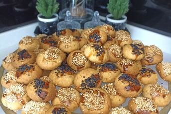 Bayatlamayan Baharatlı Tuzlu Kurabiye