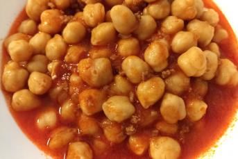 Kıymalı Nohut Nasıl Yapılır