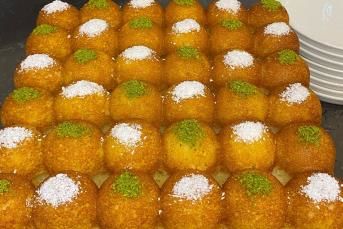 Kalıpta Şerbetli Revani Tatlısı