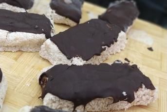 Muzlu Hindistan Cevizli Diyet Bar